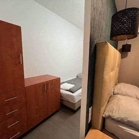 Y Apartman Balatonlelle Exterior photo